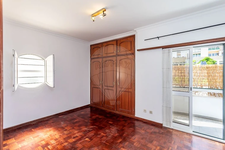 Apartamento T4 para Venda em Alcabideche Foto 31