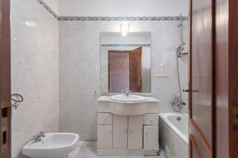 Apartamento T4 para Venda em Alcabideche Foto 17