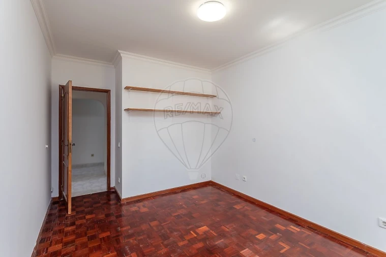 Apartamento T4 para Venda em Alcabideche Foto 24