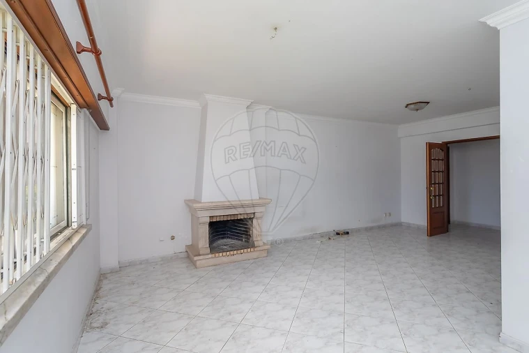 Apartamento T4 para Venda em Alcabideche Foto 10