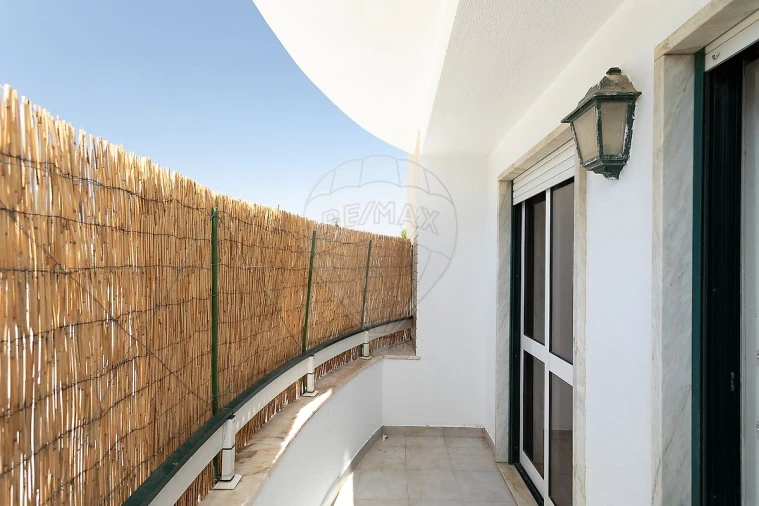 Apartamento T4 para Venda em Alcabideche Foto 33