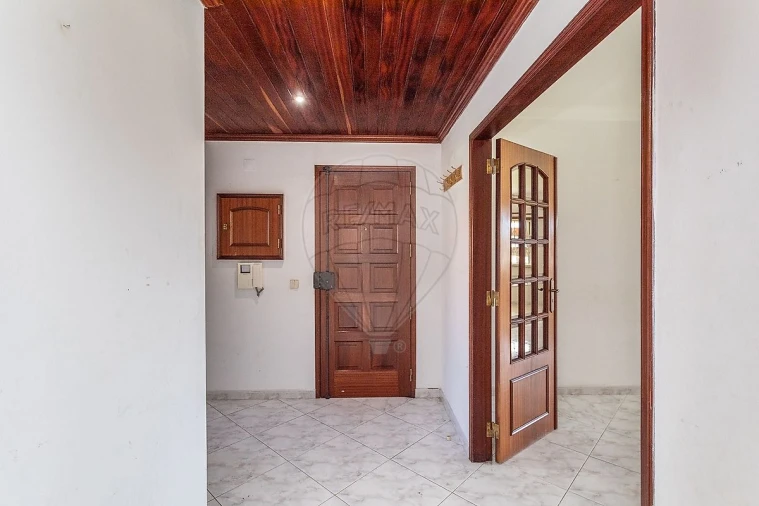 Apartamento T4 para Venda em Alcabideche Foto 8