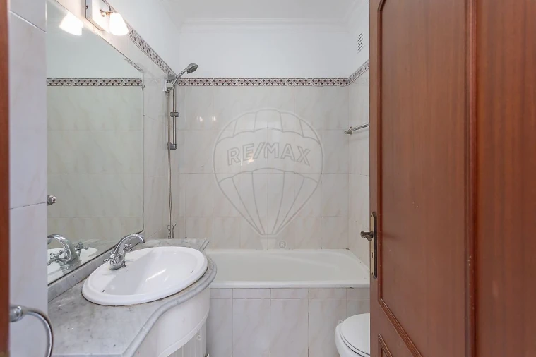Apartamento T4 para Venda em Alcabideche Foto 15