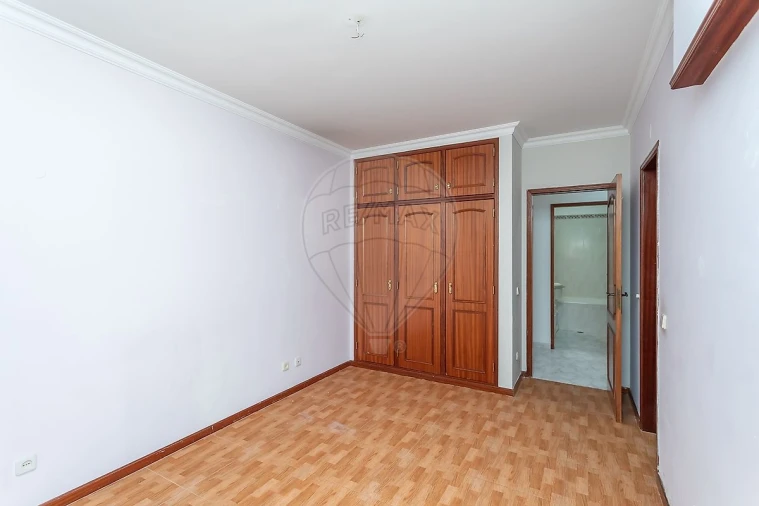 Apartamento T4 para Venda em Alcabideche Foto 15