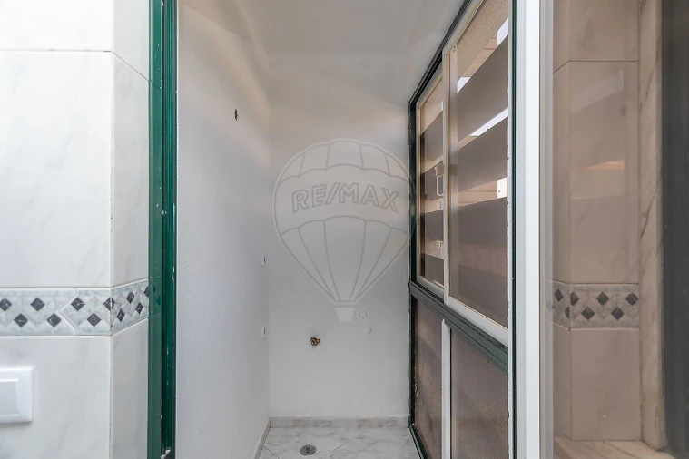 Apartamento T4 para Venda em Alcabideche Foto 8