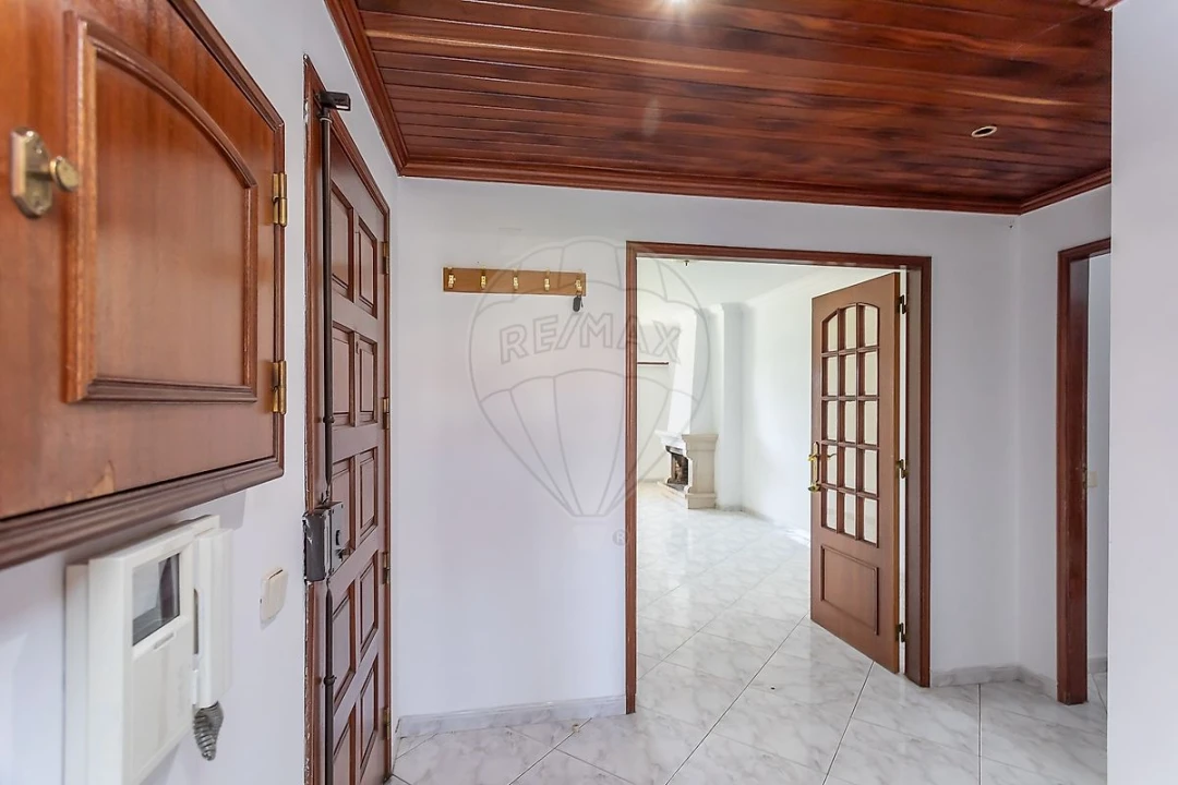 Apartamento T4 para Venda em Alcabideche Foto 2