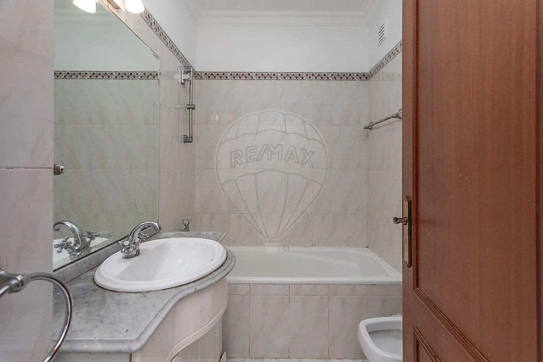 Apartamento T4 para Venda em Alcabideche Foto 21