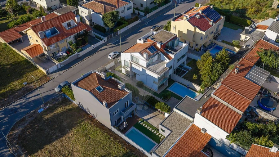 Moradia T4 para Venda em Arcozelo Foto 41