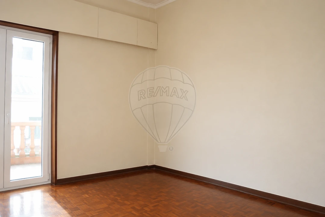 Apartamento T2 para Venda em Penha de França Foto 14
