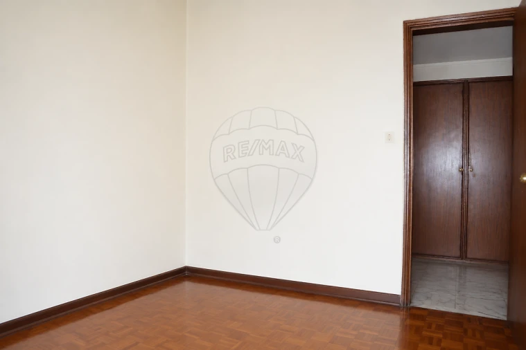 Apartamento T2 para Venda em Penha de França Foto 13