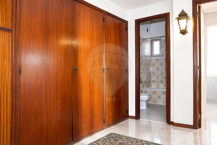 Apartamento T2 para Venda em Penha de França Foto 7