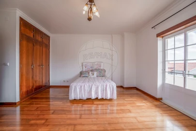 Moradia T4 para Venda em Caldas da Rainha - Santo Onofre e Serra do Bouro