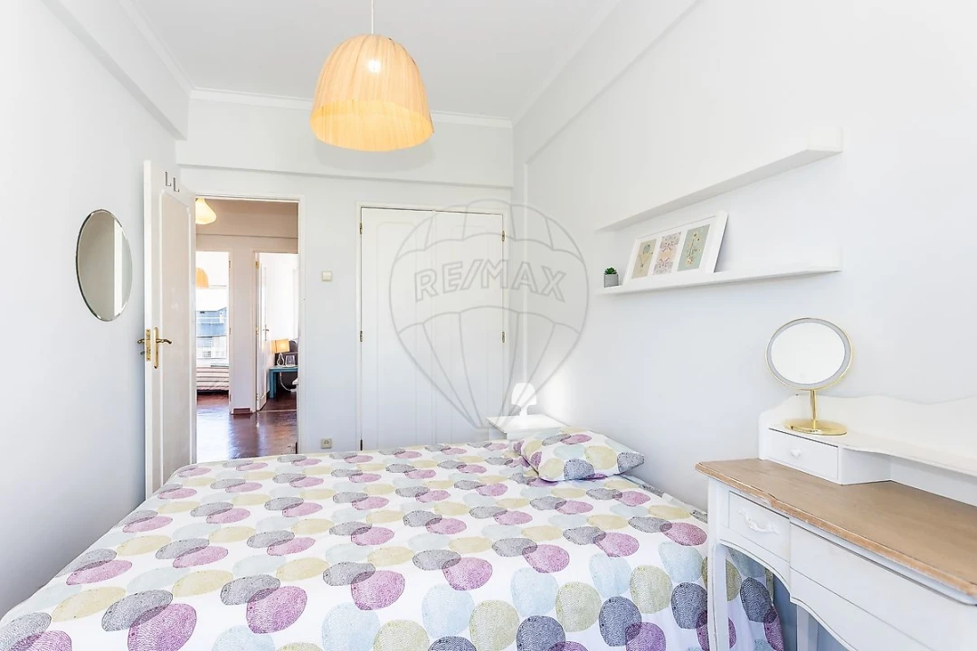 Apartamento T2 para Arrendamento em São Domingos de Benfica Foto 13