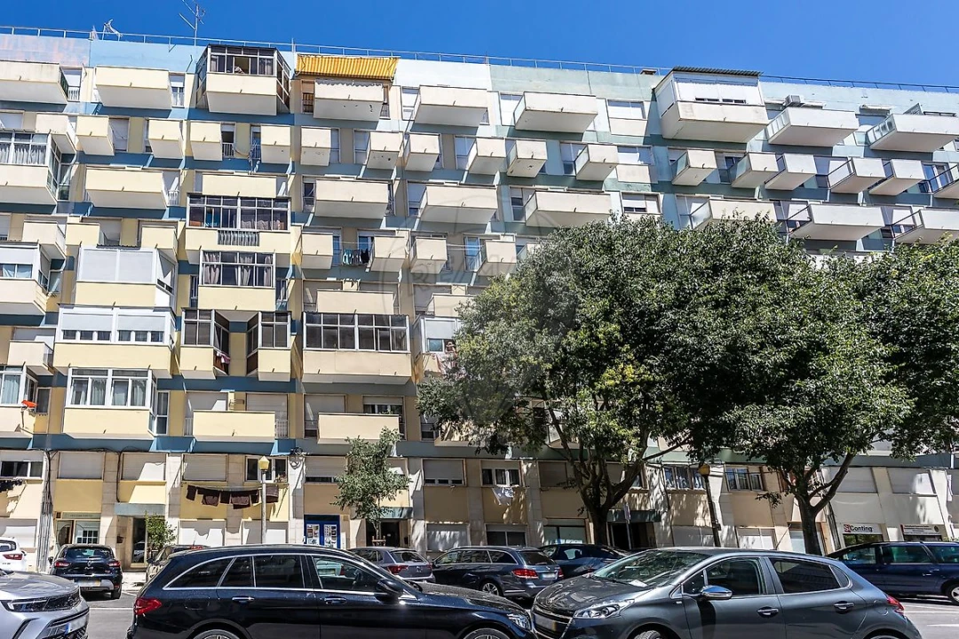 Apartamento T2 para Arrendamento em São Domingos de Benfica Foto 6
