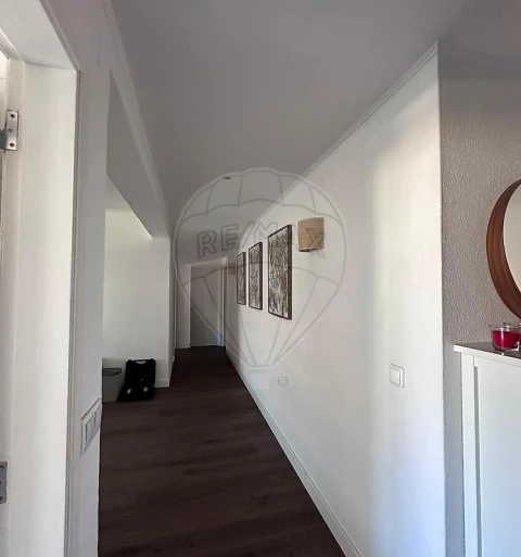 Apartamento T2 para Venda em Alfragide