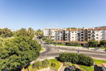 Apartamento T2 para Venda em Alfragide