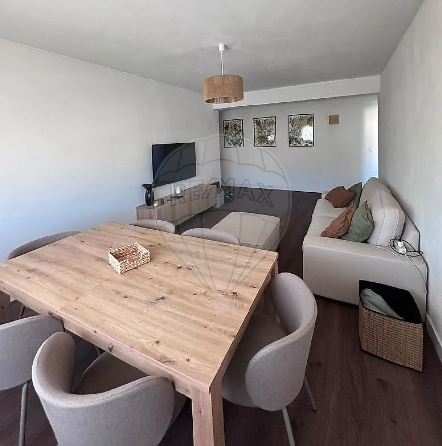 Apartamento T2 para Venda em Alfragide Foto 5