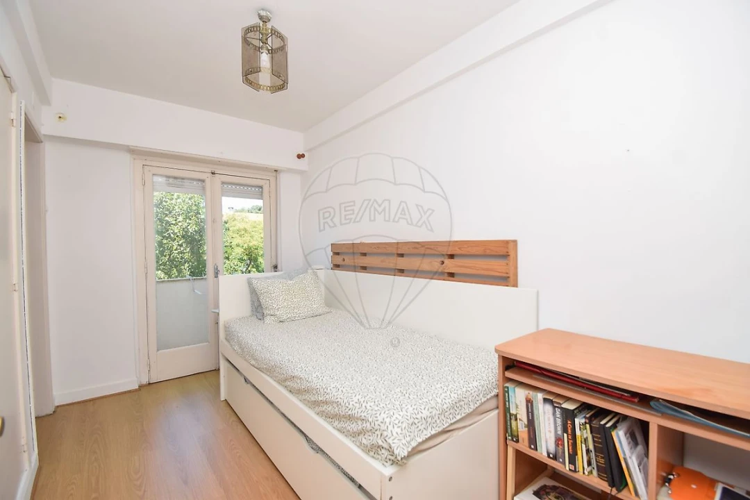 Apartamento T3 para Venda em Rio de Mouro Foto 21