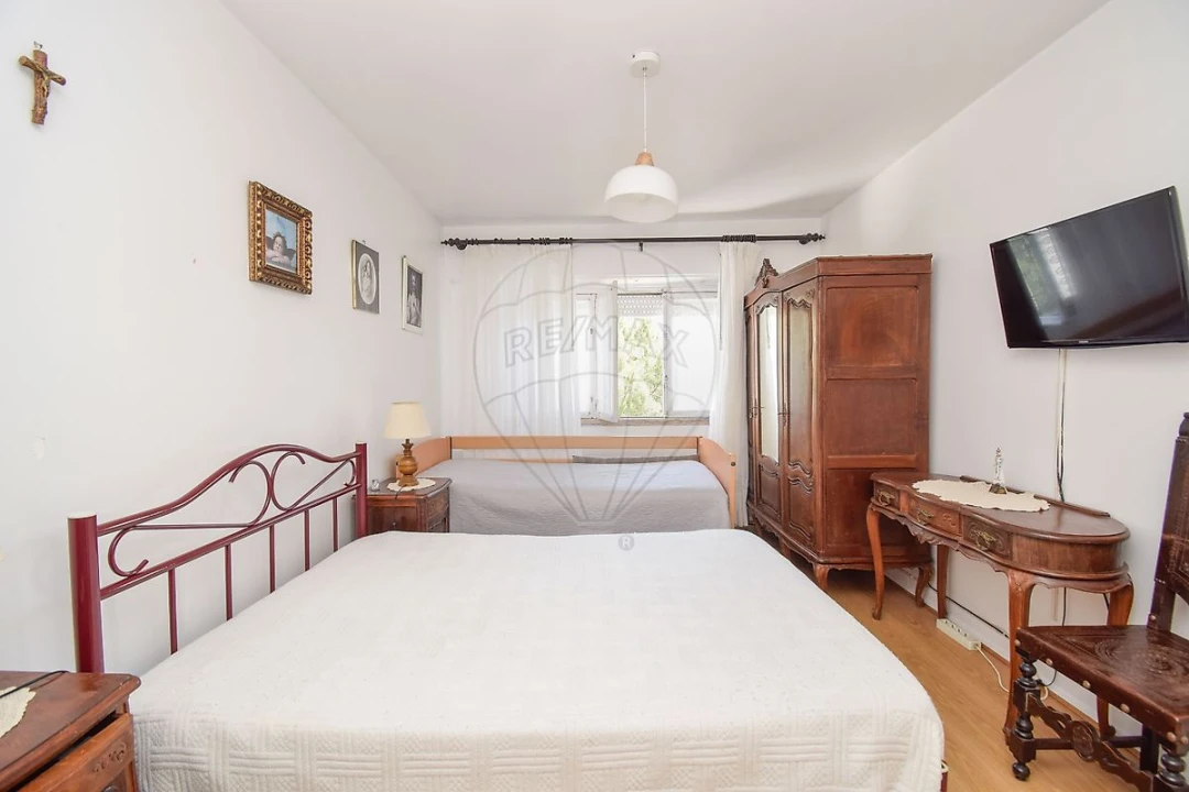 Apartamento T3 para Venda em Rio de Mouro Foto 18