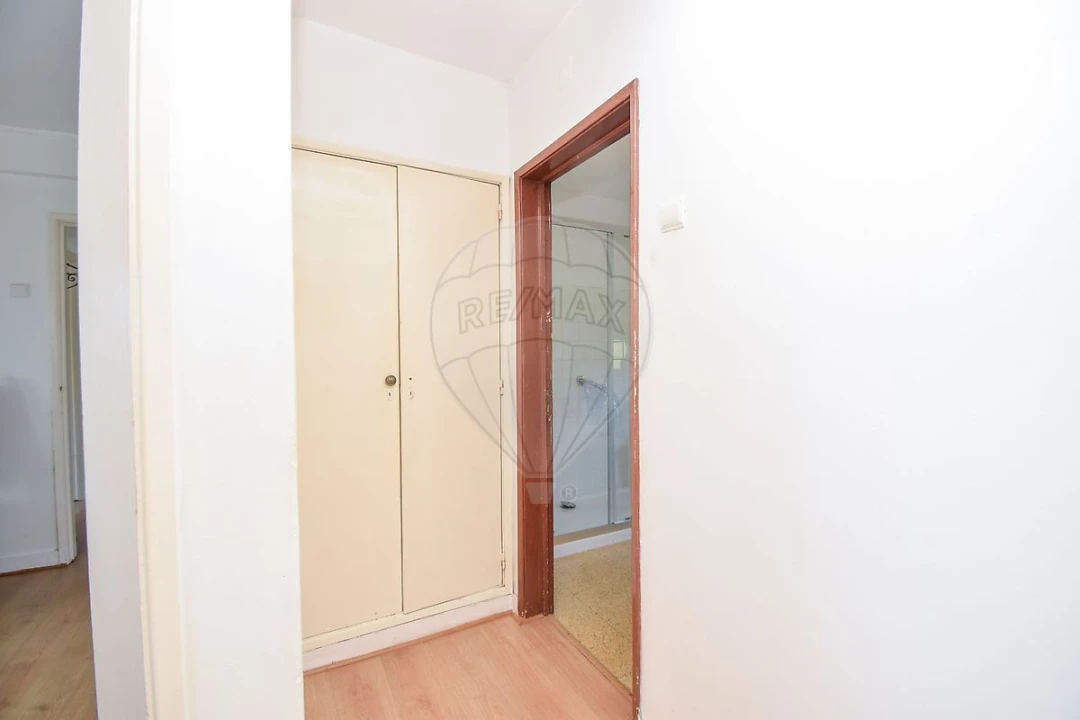 Apartamento T3 para Venda em Rio de Mouro Foto 13