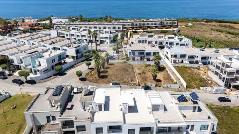 Terreno para Venda em Lourinhã e Atalaia