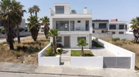 Terreno para Venda em Lourinhã e Atalaia