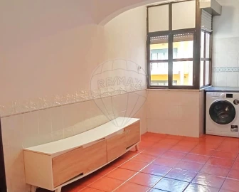 Apartamento T3 para Arrendamento em Carregado e Cadafais