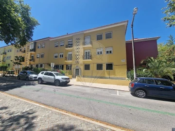 Apartamento T3 para Arrendamento em Alvalade