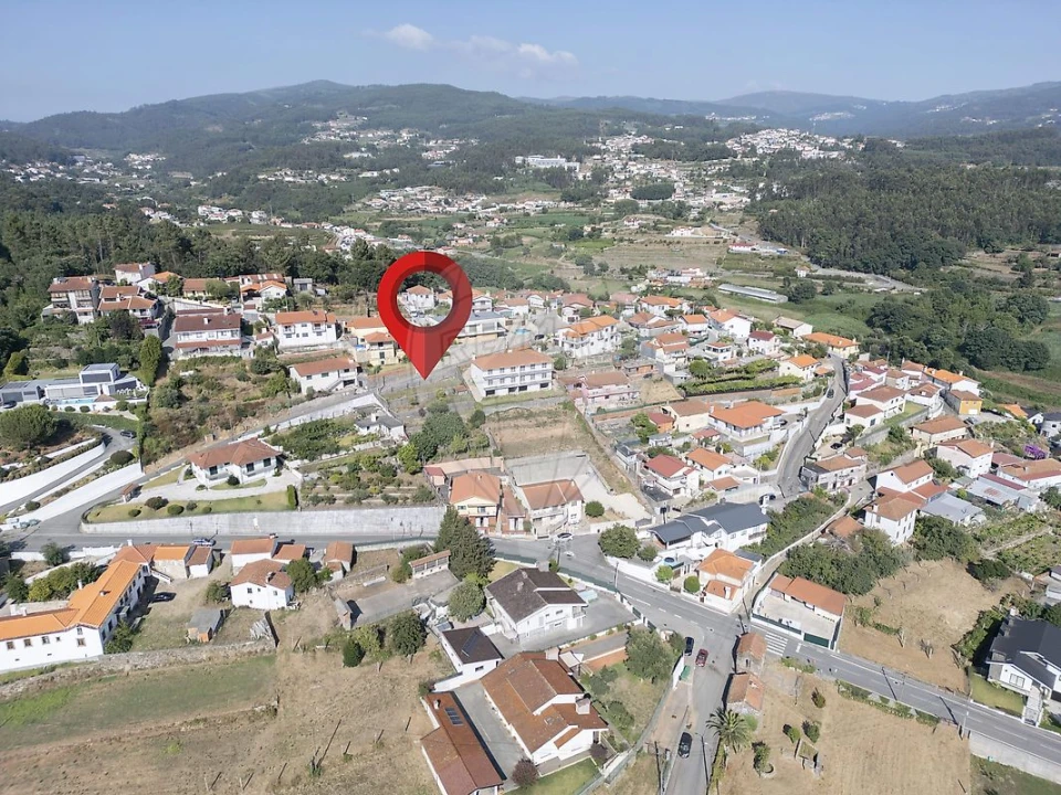 Terreno para Venda em Vila Chã, Codal e Vila Cova de Perrinho Foto 1