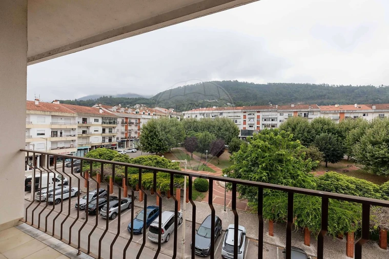 Apartamento T3 para Venda em Lousã e Vilarinho Foto 5