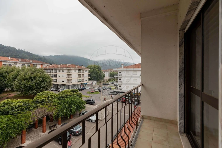 Apartamento T3 para Venda em Lousã e Vilarinho Foto 6