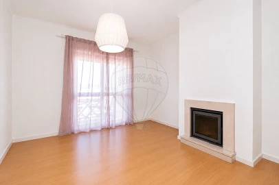 Apartamento T3 para Venda em Alenquer (Santo Estêvão e Triana)
