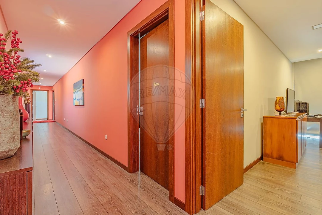 Moradia T4 para Venda em Alvarelhos e Guidões Foto 16