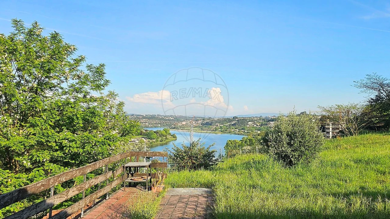 Quinta T6 para Venda em Oliveira do Douro Foto 30