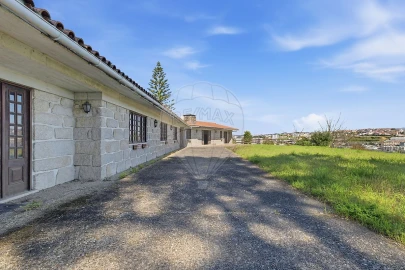 Quinta T6 para Venda em Oliveira do Douro