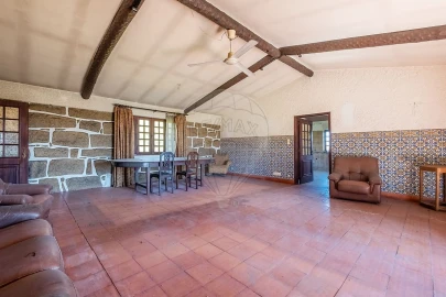 Quinta T6 para Venda em Oliveira do Douro