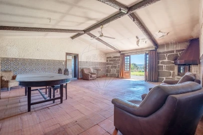 Quinta T6 para Venda em Oliveira do Douro