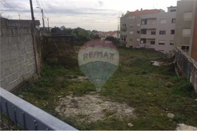 Terreno para Venda em Mafamude e Vilar do Paraíso
