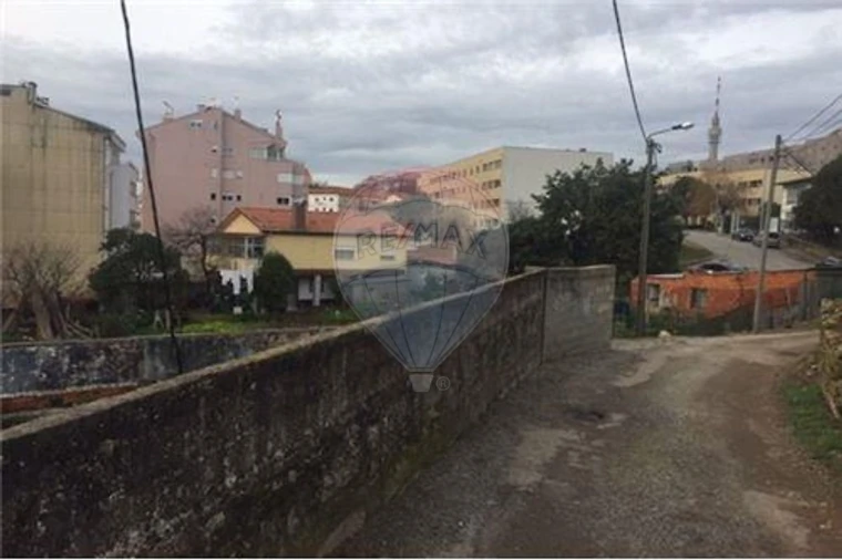 Terreno para Venda em Mafamude e Vilar do Paraíso Foto 2