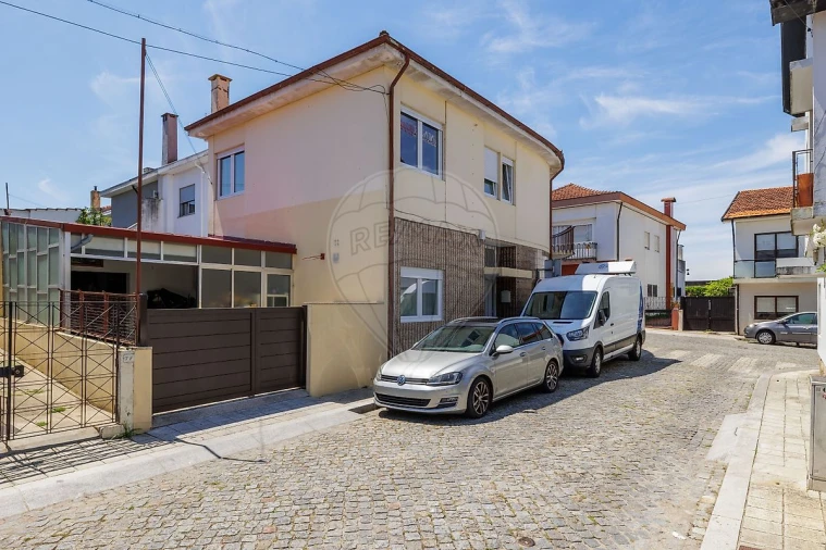 Moradia T3 para Venda em Rio Tinto Foto 3