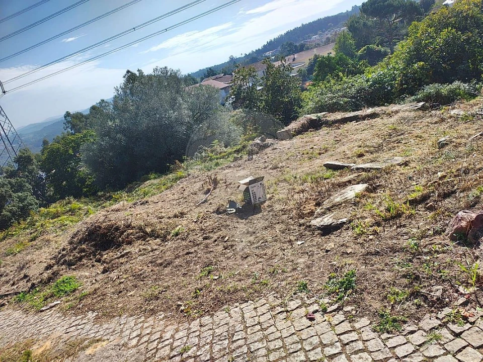 Terreno para Venda em Sandim, Olival, Lever e Crestuma Foto 2