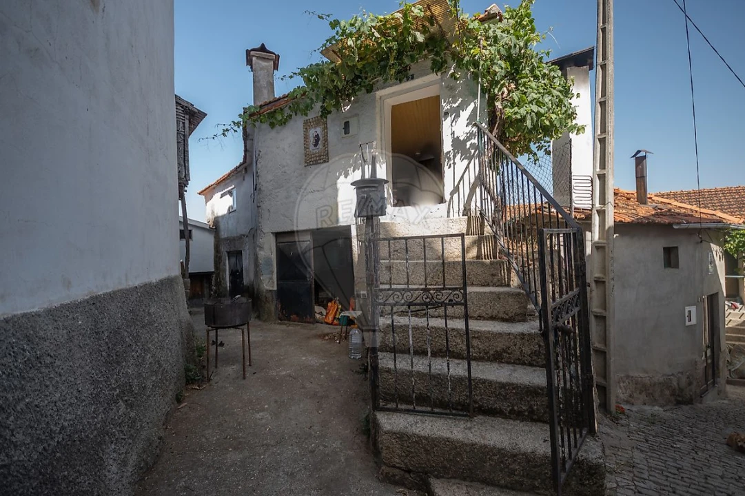 Moradia T6 para Venda em Távora e Pereiro Foto 3