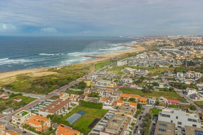 Moradia T6 para Venda em Madalena