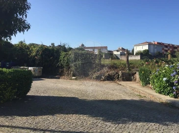 Terreno para Venda em Rio Tinto