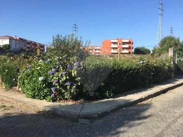 Terreno para Venda em Rio Tinto