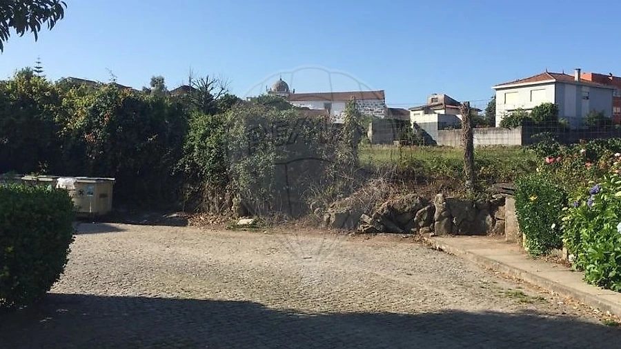 Terreno para Venda em Rio Tinto