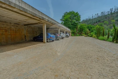 Quinta T12 para Venda em Silva Escura e Dornelas