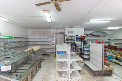 Armazém para Arrendamento em Canidelo