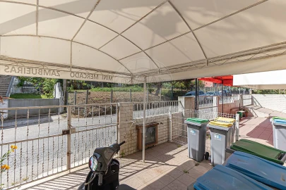 Armazém para Arrendamento em Canidelo