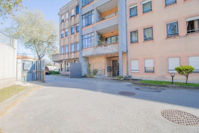 Apartamento T3 para Venda em Arcozelo
